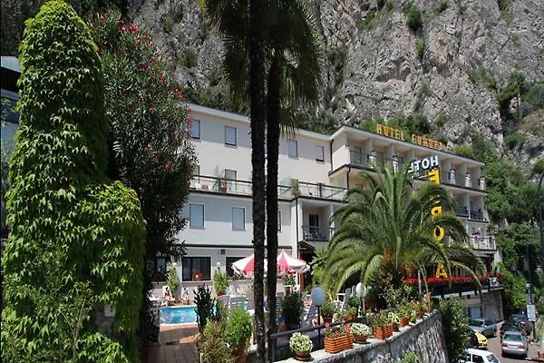 利莫内-苏尔加达 Europa酒店 酒店