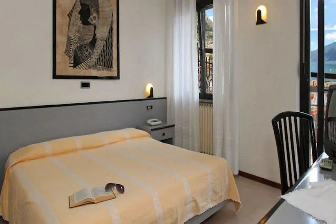Europa Hotel Limone sul Garda 3*,